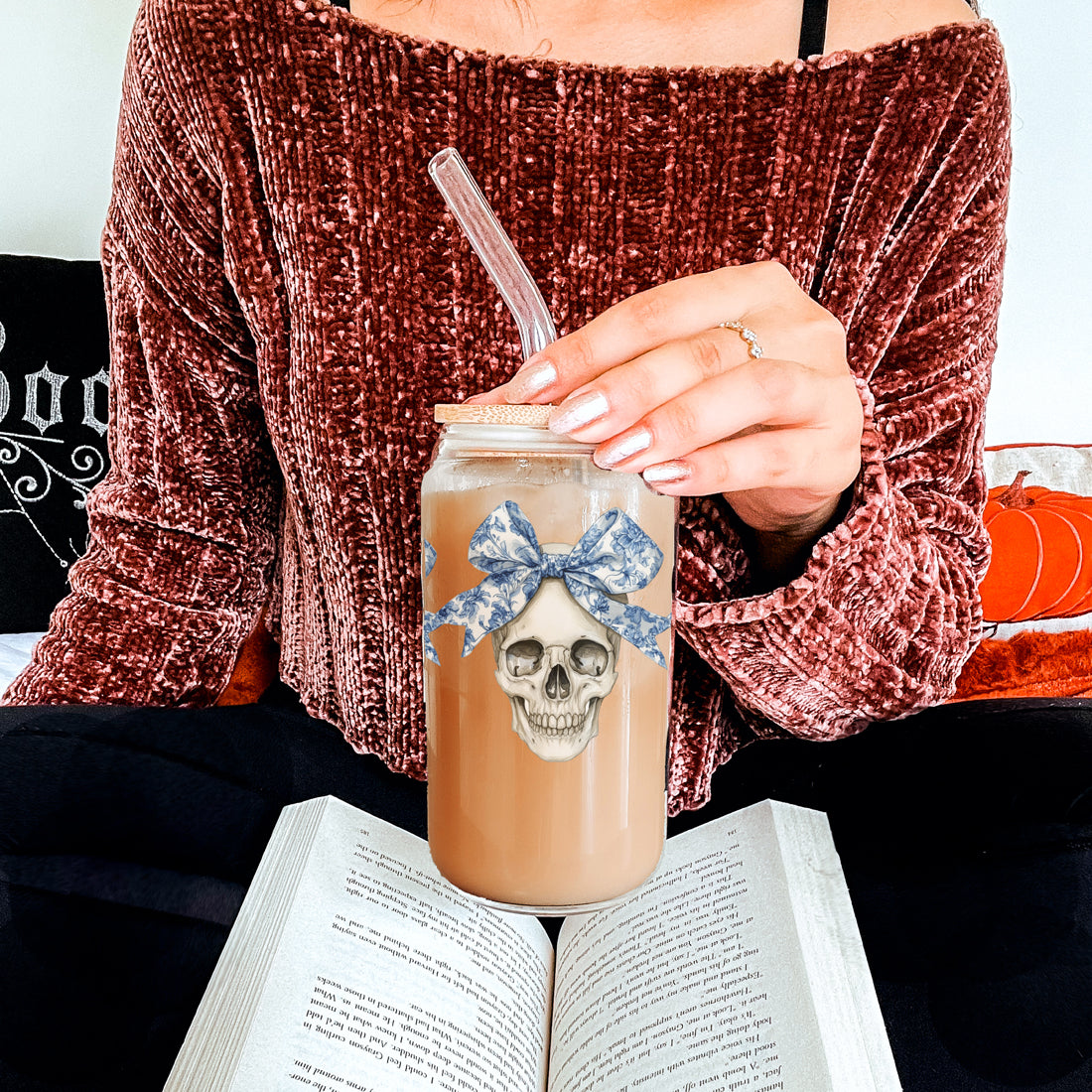 luxury halloween glass collection
chinoiserie bow drinking vessel
elegant skull coffee tumbler