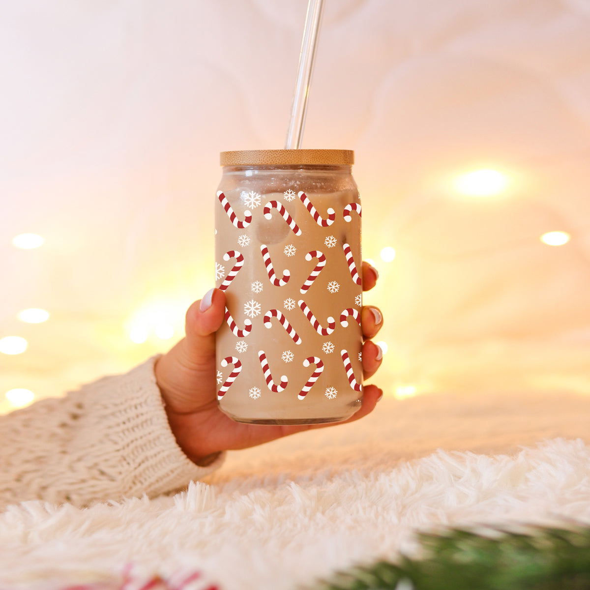 Christmas drinkware – 17oz glass tumbler with festive holiday design
Holiday coffee cup – glass Christmas tumbler with bamboo lid and straw