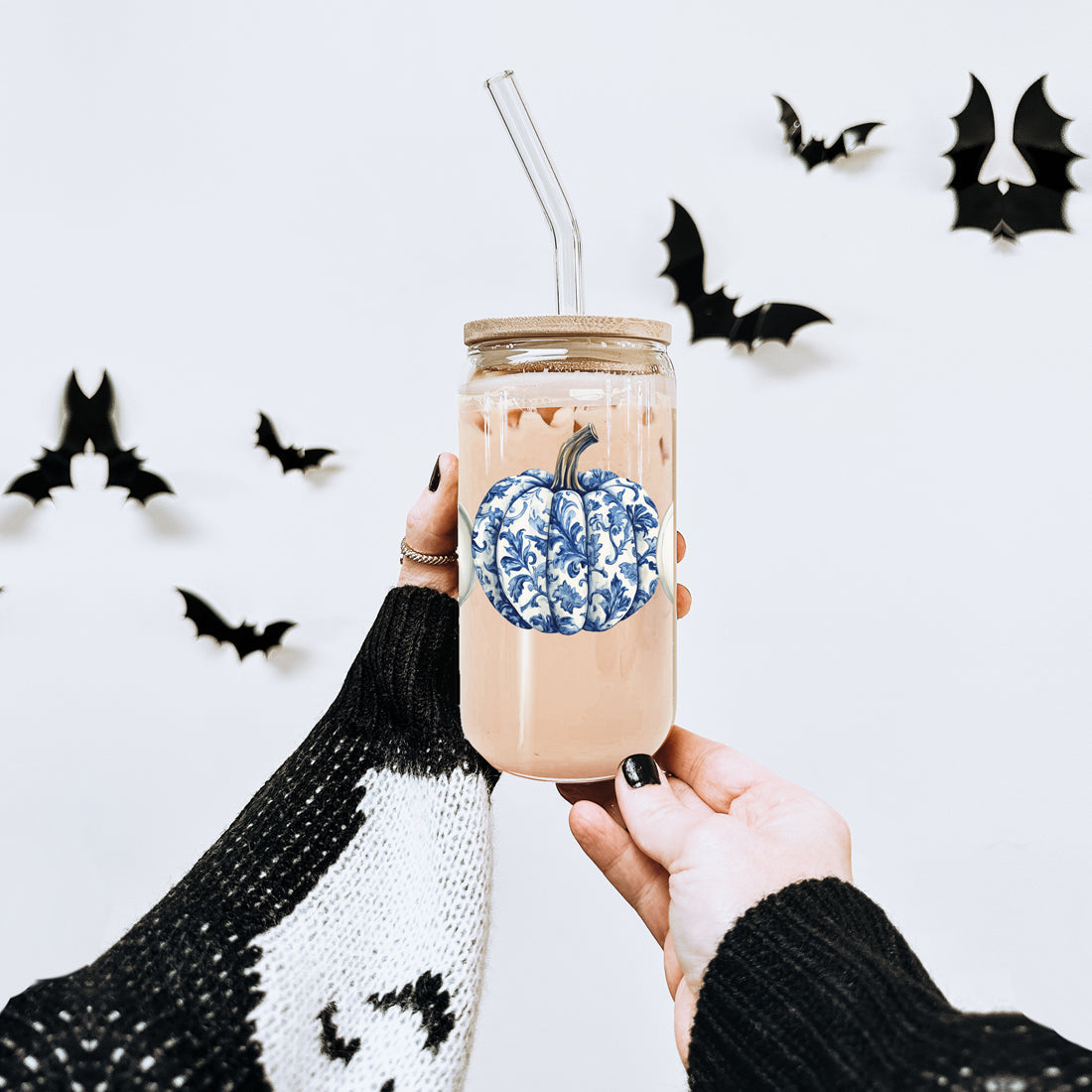 designer fall drinkware
blue bow pumpkin tumbler
luxury autumn glass collection
chinoiserie fall drinking vessel