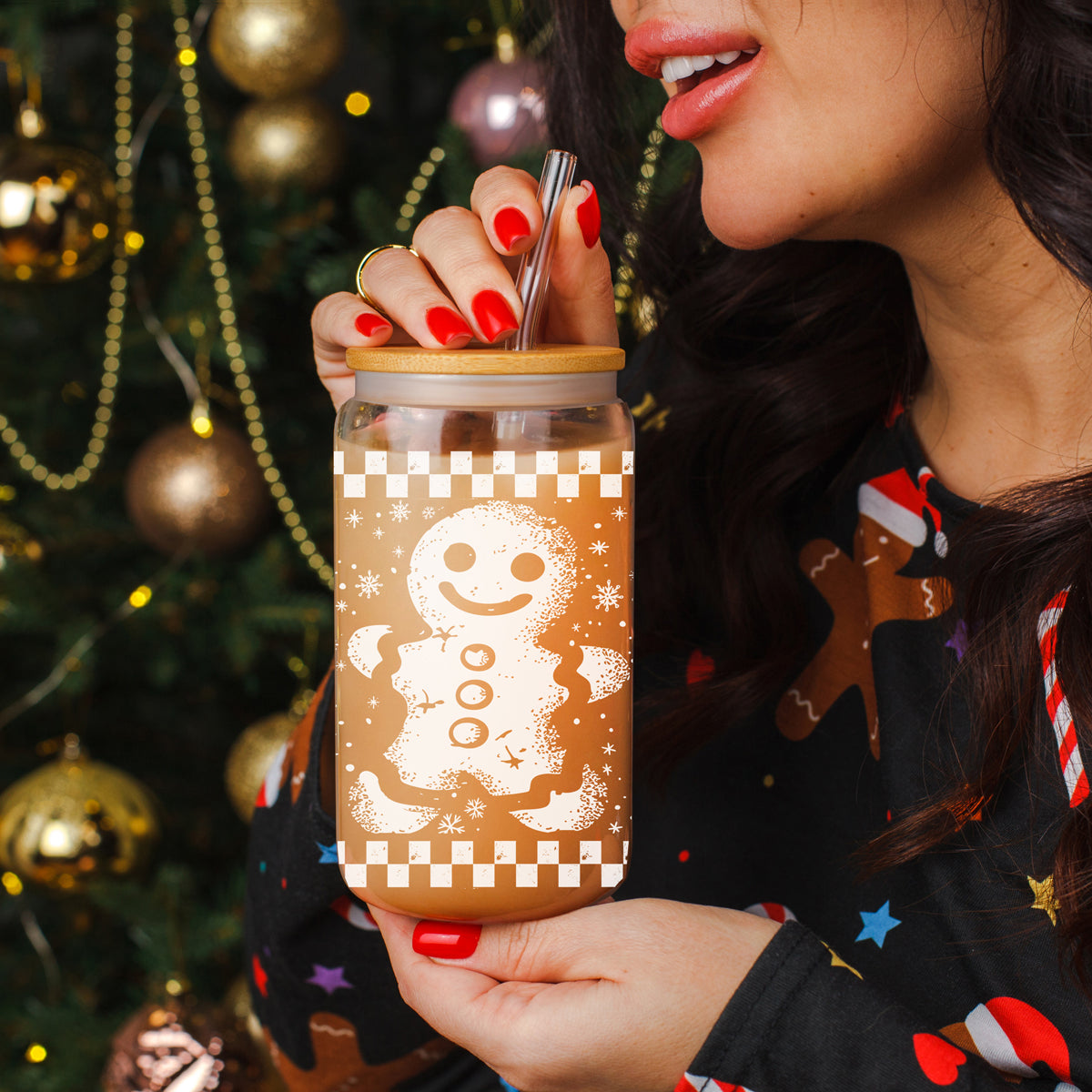 Christmas hostess gifts vintage glass tumbler 17oz - Retro gingerbread holiday coffee cup bamboo lid - Checkered drinkware
17oz retro Christmas coffee tumbler glass - Vintage gingerbread holiday kitchen gifts bamboo lid straw - Checkered design
