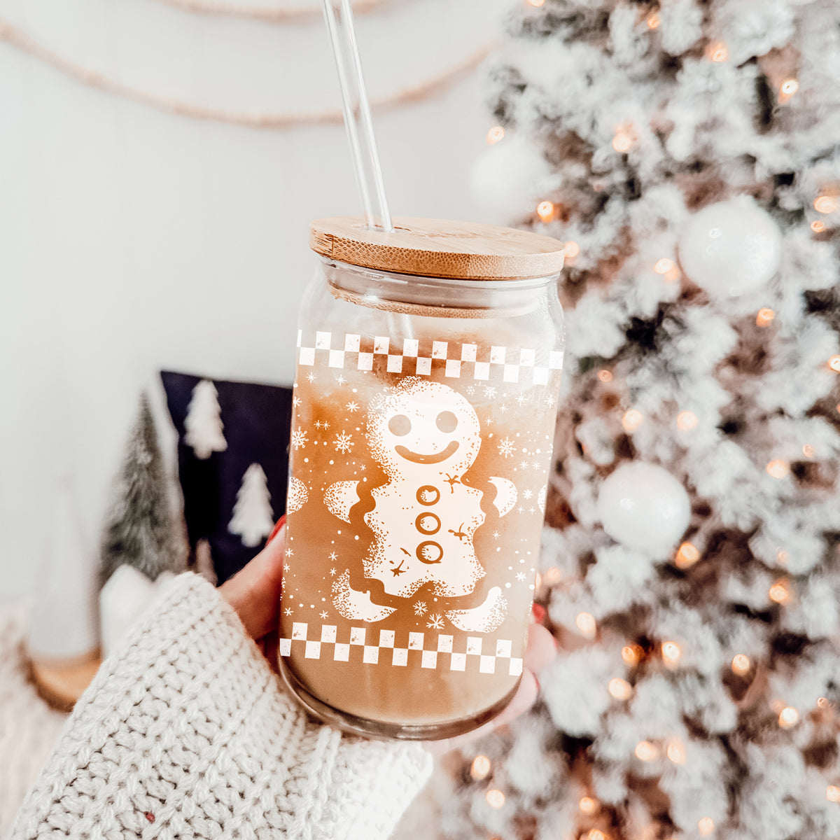 Wholesale Christmas retro kitchen decor USA - gingerbread tumbler glass cup
Retro gingerbread drinkware - 17oz Christmas glass tumbler for hot or cold drinks
White elephant gifts retro gingerbread glass tumbler 17oz - Christmas party drinkware bamboo lid
Christmas stocking stuffer idea - reusable gingerbread tumbler with straw