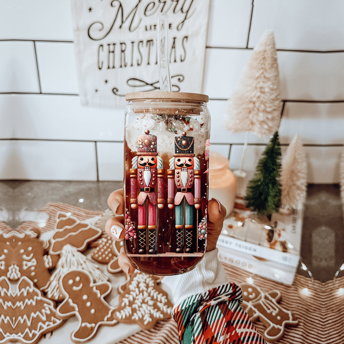 Boho Nutcracker Christmas glass cup ā festive drinkware with pinks, teals, and gold
Christmas coffee tumbler ā Nutcracker soldiers and boho floral design with glitter