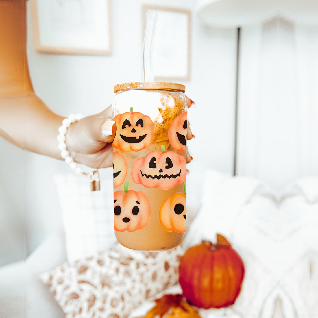 Halloween iced coffee tumbler
Pumpkin spice drink container
Glass tumbler with bamboo lid
20 oz reusable drink container