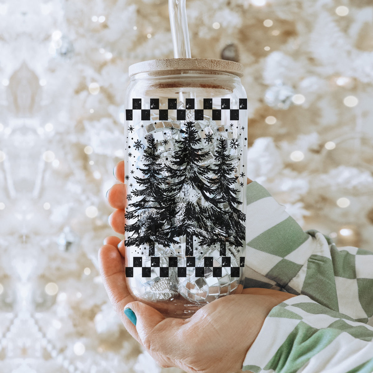 Vintage Christmas gifts for coffee lovers glass tumbler 17oz - Retro tree holiday drinkware bamboo lid glass straw
Holiday coffee gifts retro glass cup 17oz - Vintage Christmas tree checkered kitchen accessories bamboo lid straw