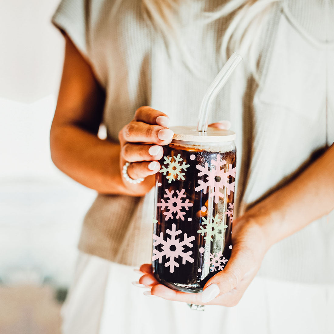 Snowflake cup set