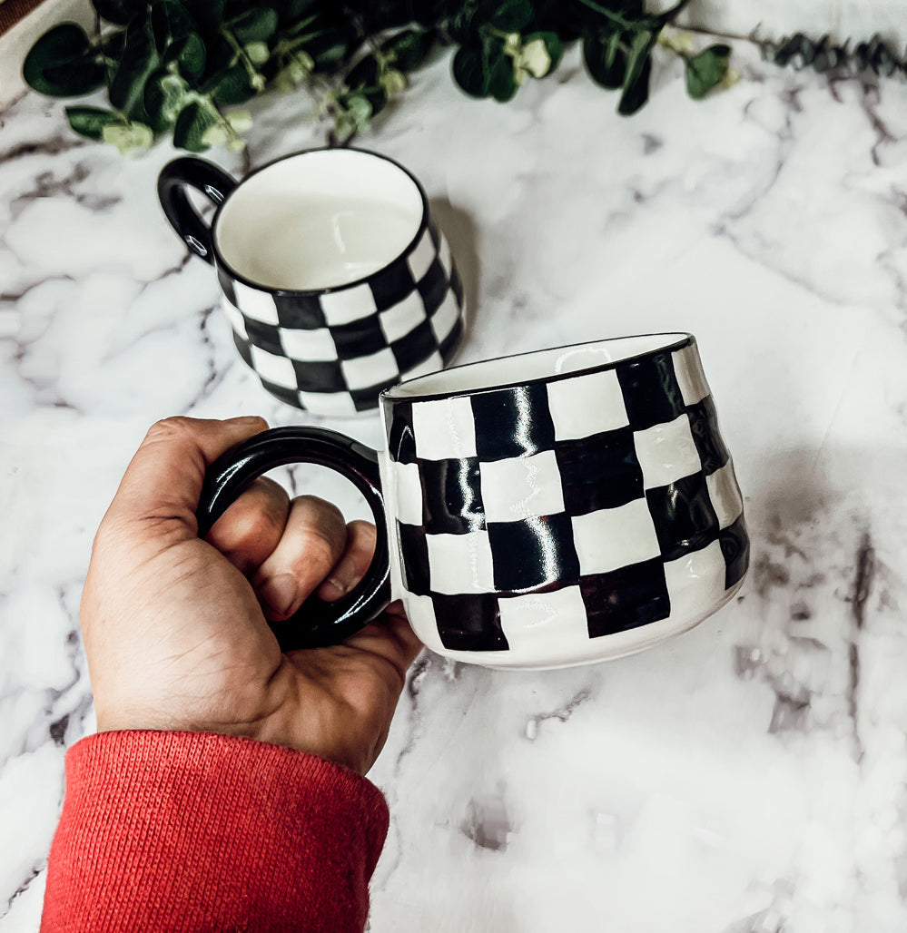 Checkered pattern coffee cups ceramic with black handle