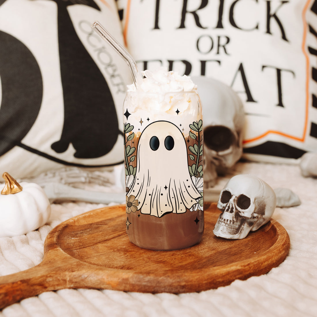 Spooky home accent glass
Ghost garden home decor
Halloween coffee bar tumbler
Botanical witch kitchen glass