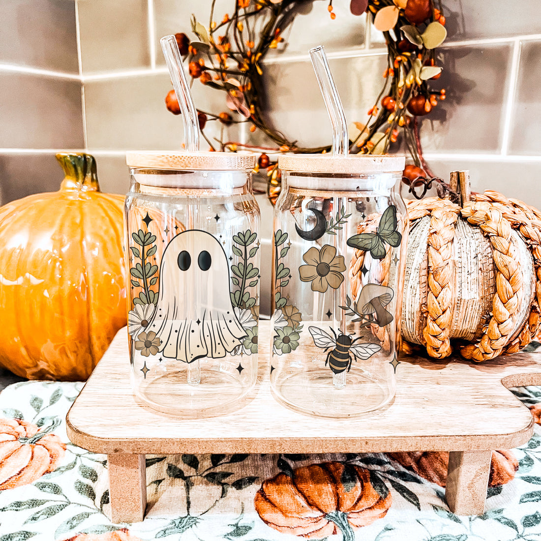 Garden aesthetic halloween tumbler
Halloween hostess gift tumbler
Witch garden party glass
Spooky season coffee cup